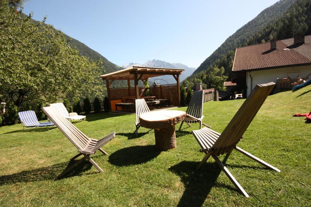 Bed and Breakfast Lechnerhof à Lutago Extérieur photo